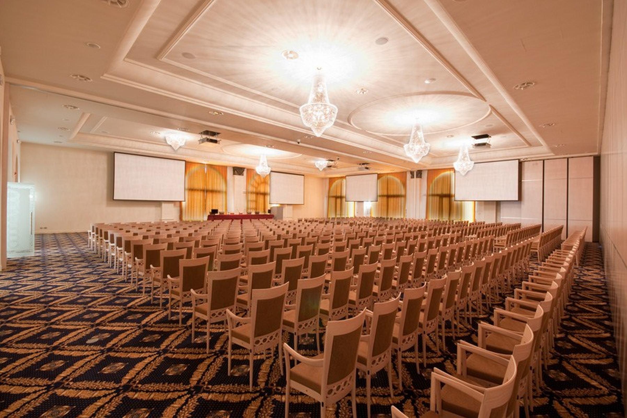 Grand Hotel Italia Cluj-Napoca Exterior foto The Grand Ballroom