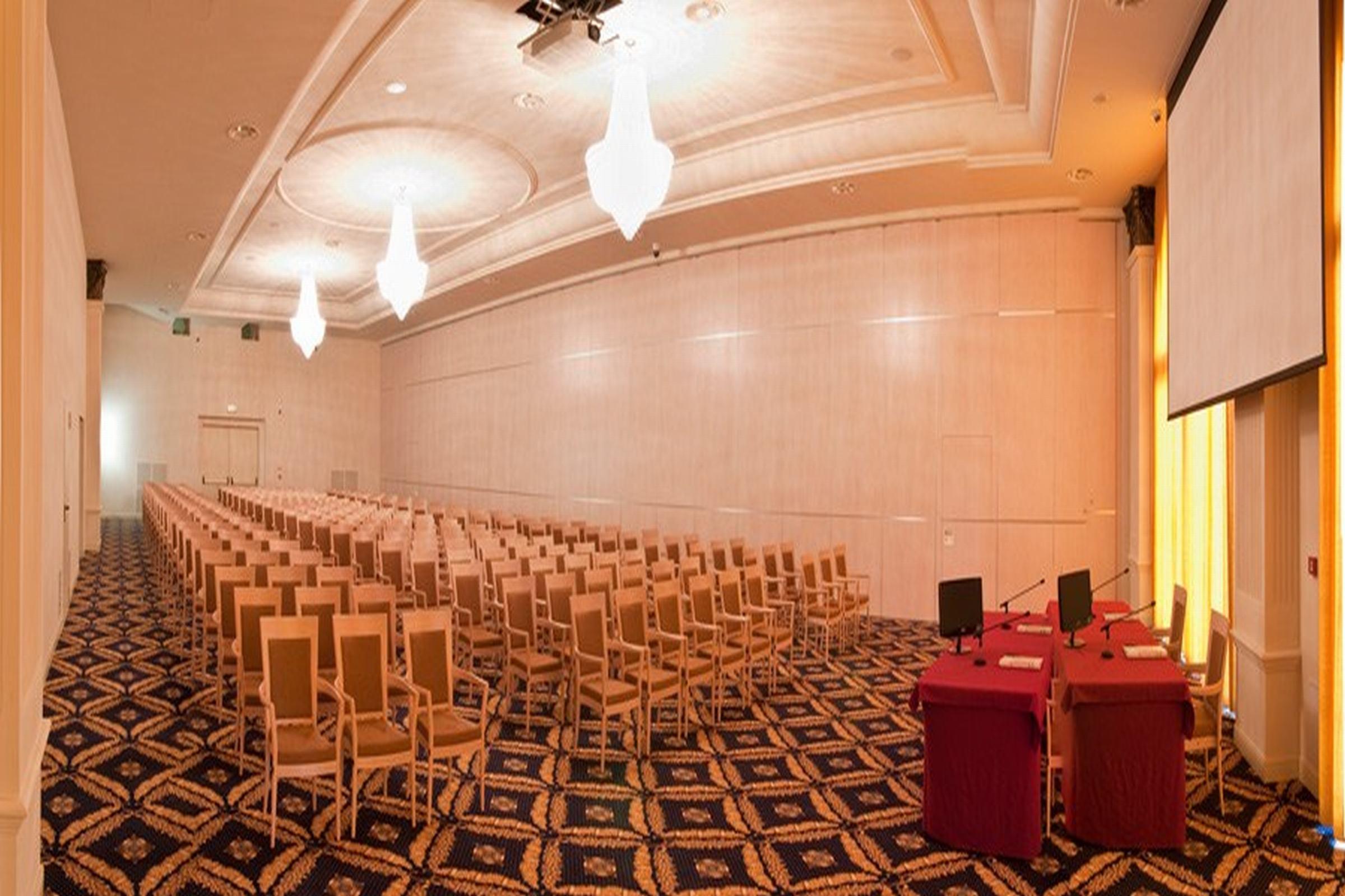 Grand Hotel Italia Cluj-Napoca Exterior foto The ballroom