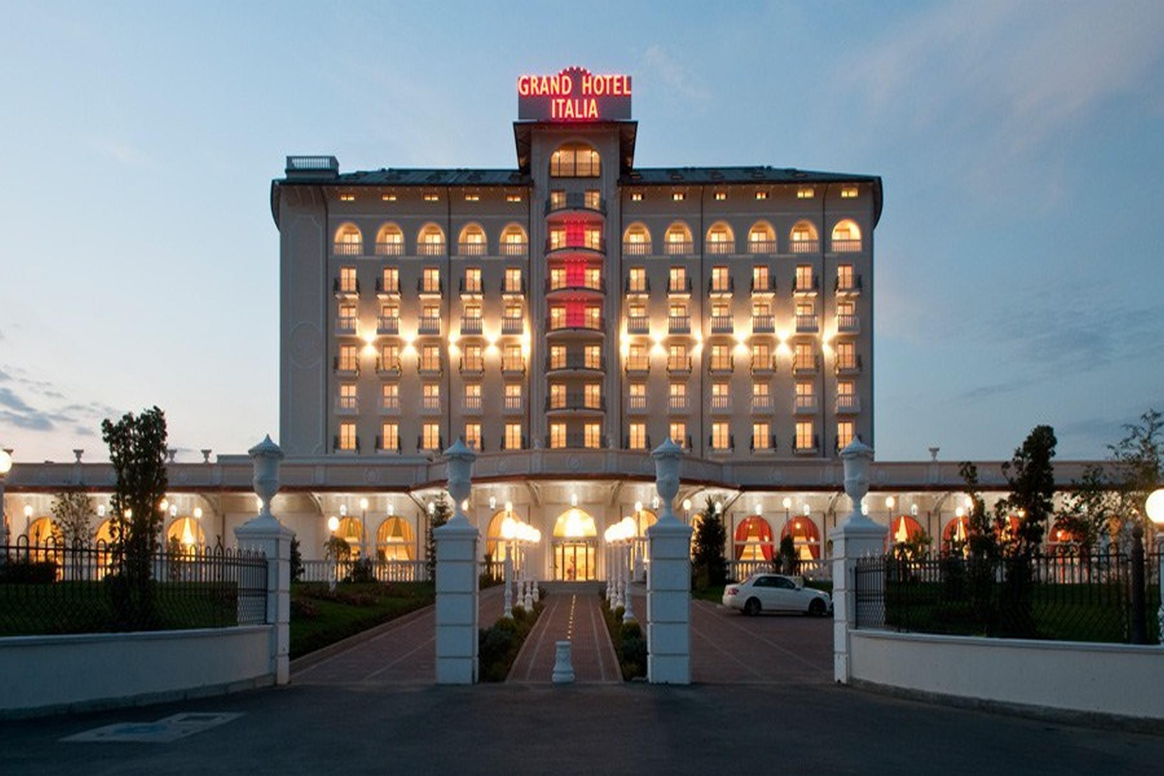 Grand Hotel Italia Cluj-Napoca Exterior foto Grand Hotel Italia